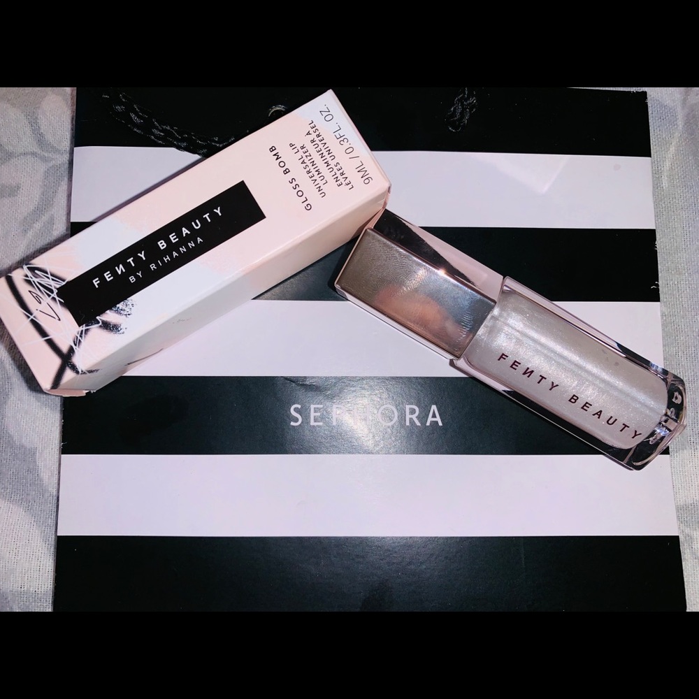 SOLD!!!! Fenty Gloss Bomb